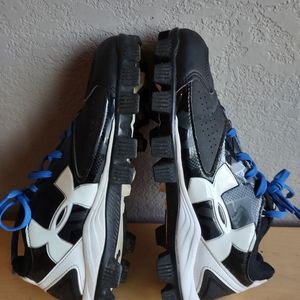 Football cleats
